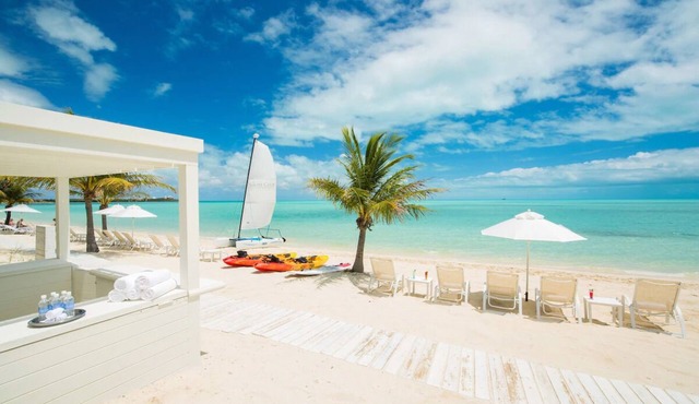 2BR | Ocean Front Suite w/Living & Dining Area | Private Beach Access