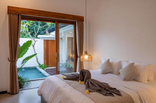 2BR Private Pool Beach Villa Near Sanur & Ubud