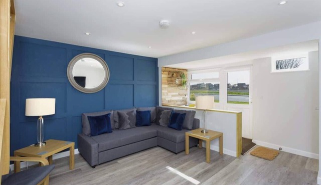 2BR Spacious & Cosy Retreat nr Port Solent Marina