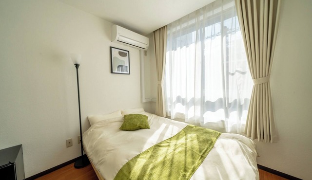 2minute walk from Osakako Station close to Universal Studios Japan and Kaiyukan Double Room with /Osaka Ōsaka