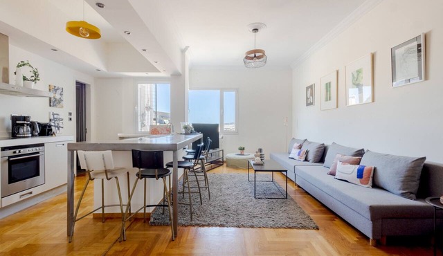 3 bdrm Luxury Apt Incredible Acropolis View