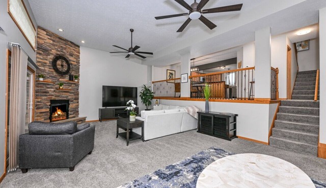 3 bed 2.5 bath Townhome