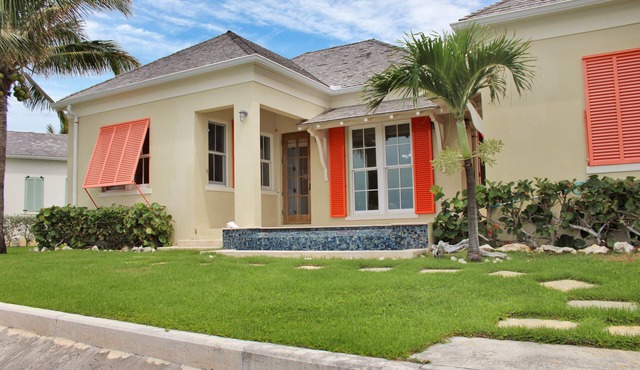 3 Bed 3 Bath Waterfront House located in Schooner Bay, Abaco