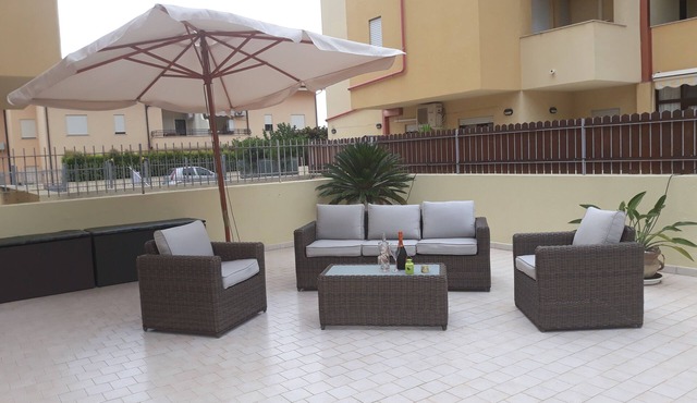 3 bed apartment, 1 bathroom, Large Private Patio & Garden, Mountain views,