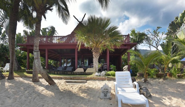3 bed beach front villa