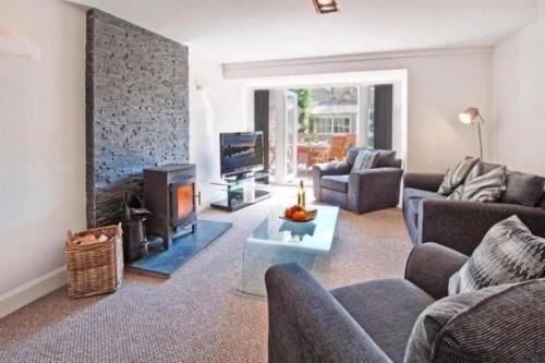 3 Bed Cottage - Garden Wifi Free Parking