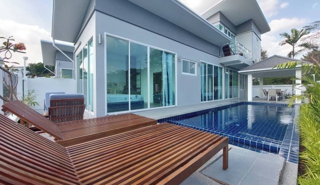 3 Bed Green Lung Pool Villa Surrounded by Nature