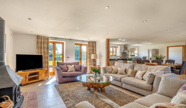 3 Bed in Lower Bodham (oc-p29593)