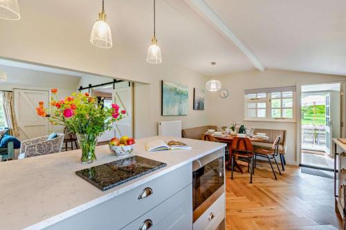 3 Bed in Marden oc-w28286