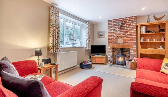3 Bed in Middleton (oc-htv)