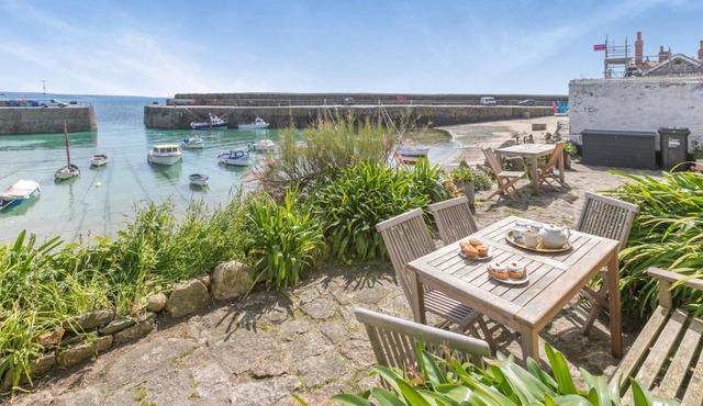 3 Bed in Mousehole (oc-h30188)