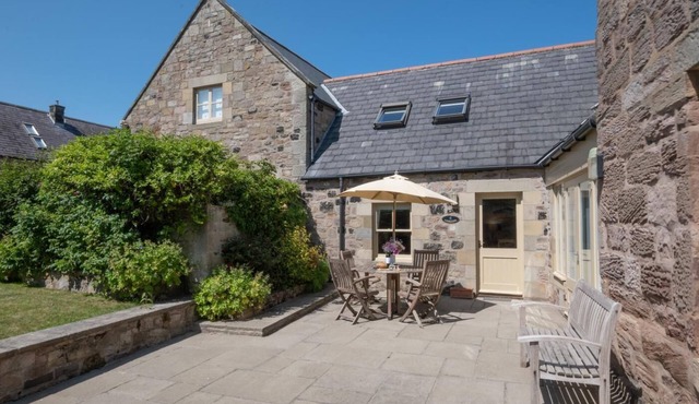 3 Bed in Newton-by-the-Sea (oc-gd1294)