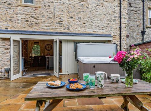 3 Bed in Settle oc-76650