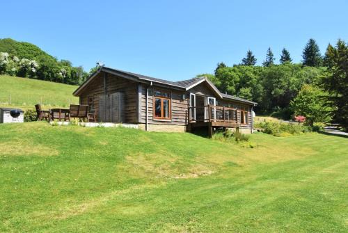 3 Bed in Two Waters Foot oc-m27335