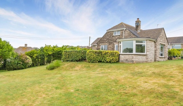 3 Bed in Worth Matravers (oc-h32107)