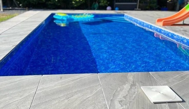 3 Bed Spacious Home with Heated Pool