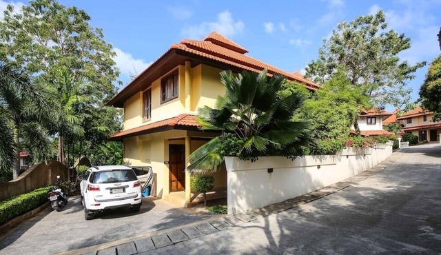 3 Bed Villa Beach Front Resort (TG25)