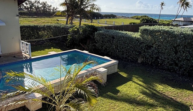 3 Bedroom, 2 bath Villa with private pool, 1 external pool shower and ocean view