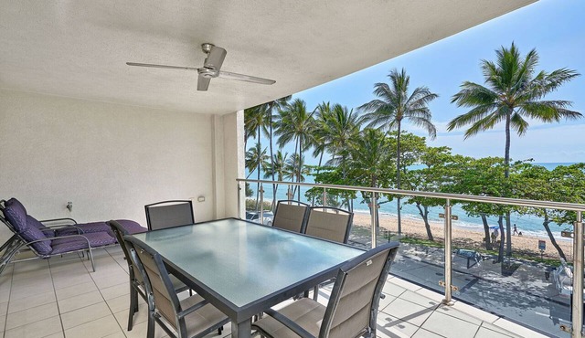 3 Bedroom 2 Bathroom 2nd Floor Beachfront Meridien Apartment Trinity Beach