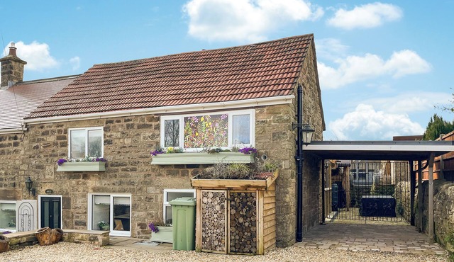 3 bedroom accommodation in Ashover, near Matlock.