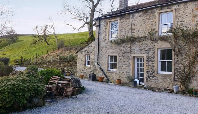 3 bedroom accommodation in Scalegill, near Kirkby Malham