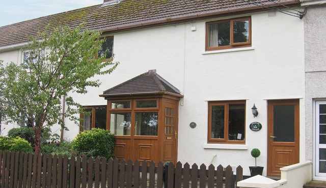 3 bedroom accommodation in Llansteffan