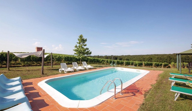 3 bedroom accommodation in Pontedera PI