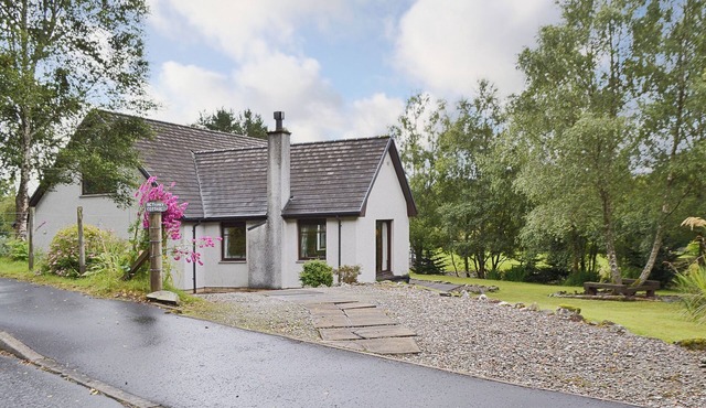 3 bedroom accommodation in Brig O&rsquo;Turk, near Callender