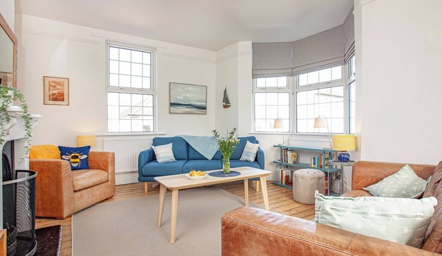 3 bedroom accommodation in Shaldon, near Teignmouth