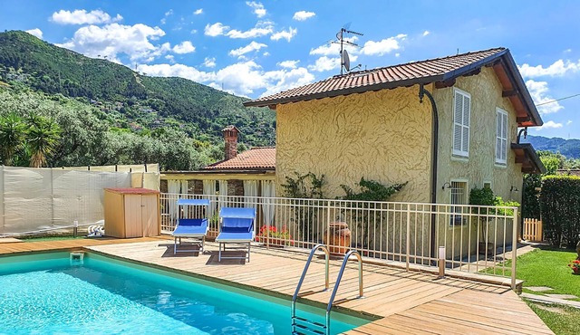 3 bedroom accommodation in Pietrasanta
