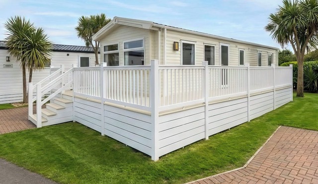 3 bedroom accommodation in Monkton, Nr Ramsgate