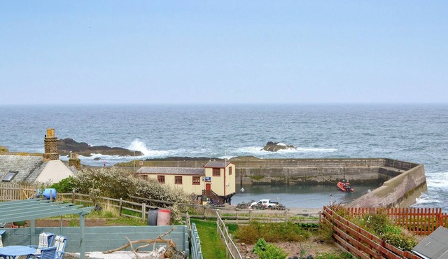3 bedroom accommodation in St Abbs, near Eyemouth