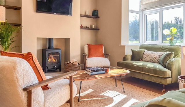 3 bedroom accommodation in Hoscar, Ormskirk, near Southport