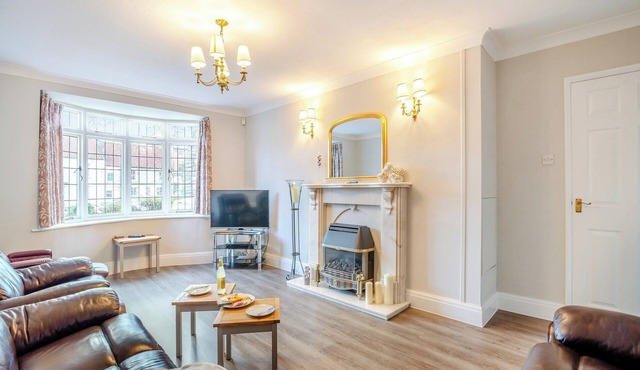 3 bedroom accommodation in Pickering
