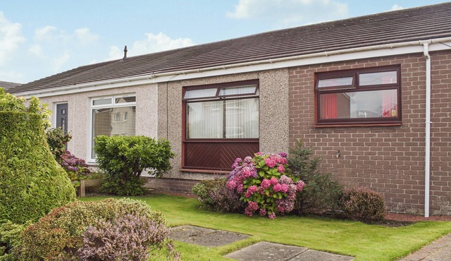 3 bedroom accommodation in Stirling