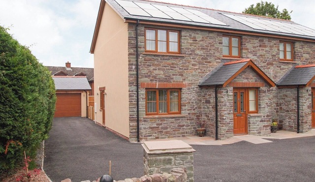 3 bedroom accommodation in Talgarth