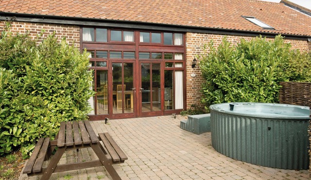 3 bedroom accommodation in Catfield