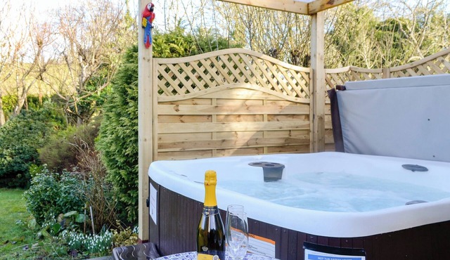 3 bedroom accommodation in Rattray, near Blairgowrie