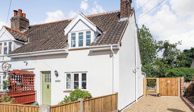 3 bedroom accommodation in Hickling, near Happisburgh