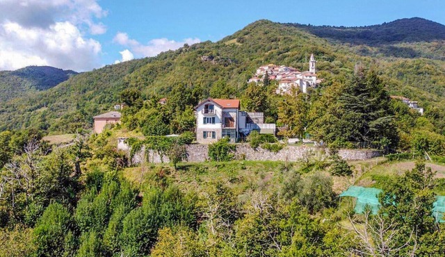 3 bedroom accommodation in Maissana