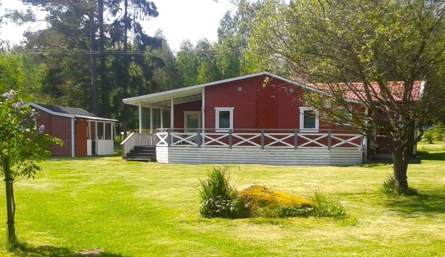 3 bedroom accommodation in Mölltorp