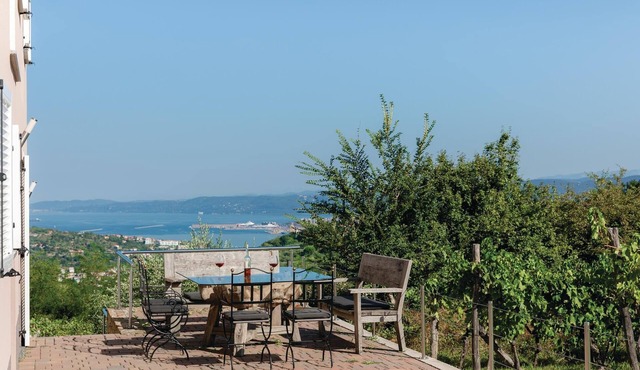 3 bedroom accommodation in Hrvatini