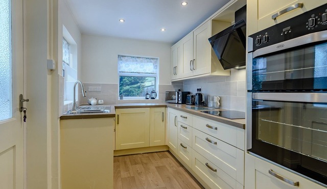 3 bedroom accommodation in Wrangle, near Boston