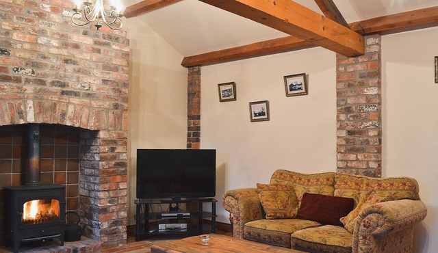 3 bedroom accommodation in Brigham