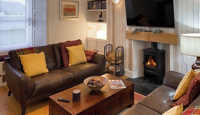 3 bedroom accommodation in Auchtermuchty, near Cupar