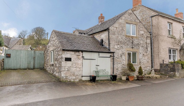 3 bedroom accommodation in Brassington, near Matlock