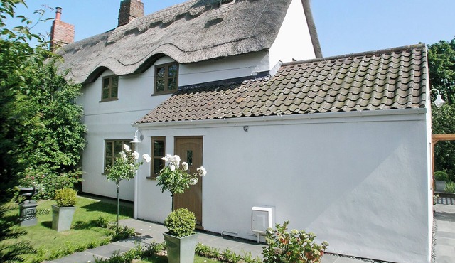 3 bedroom accommodation in Bacton, near North Walsham