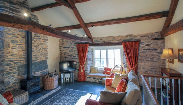 3 bedroom accommodation in Staveley