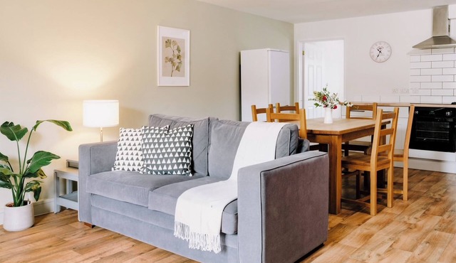 3 bedroom accommodation in Witham Friary, Frome