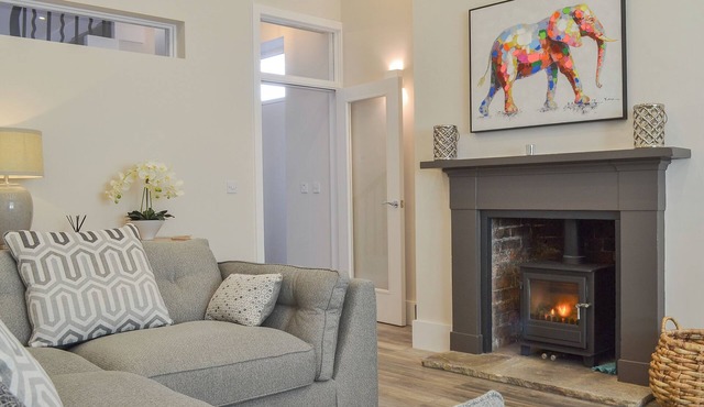 3 bedroom accommodation in Upper Poppleton, near York